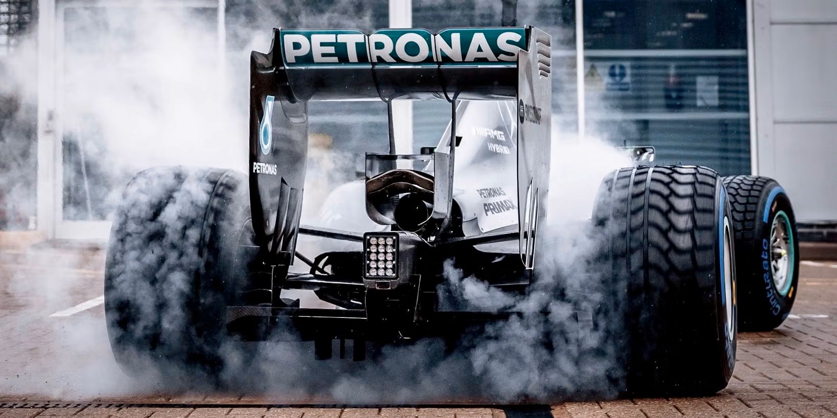 Motori 2026: Il Segreto nel Cilindro — Mercedes e Red Bull nella “Zona Grigia”